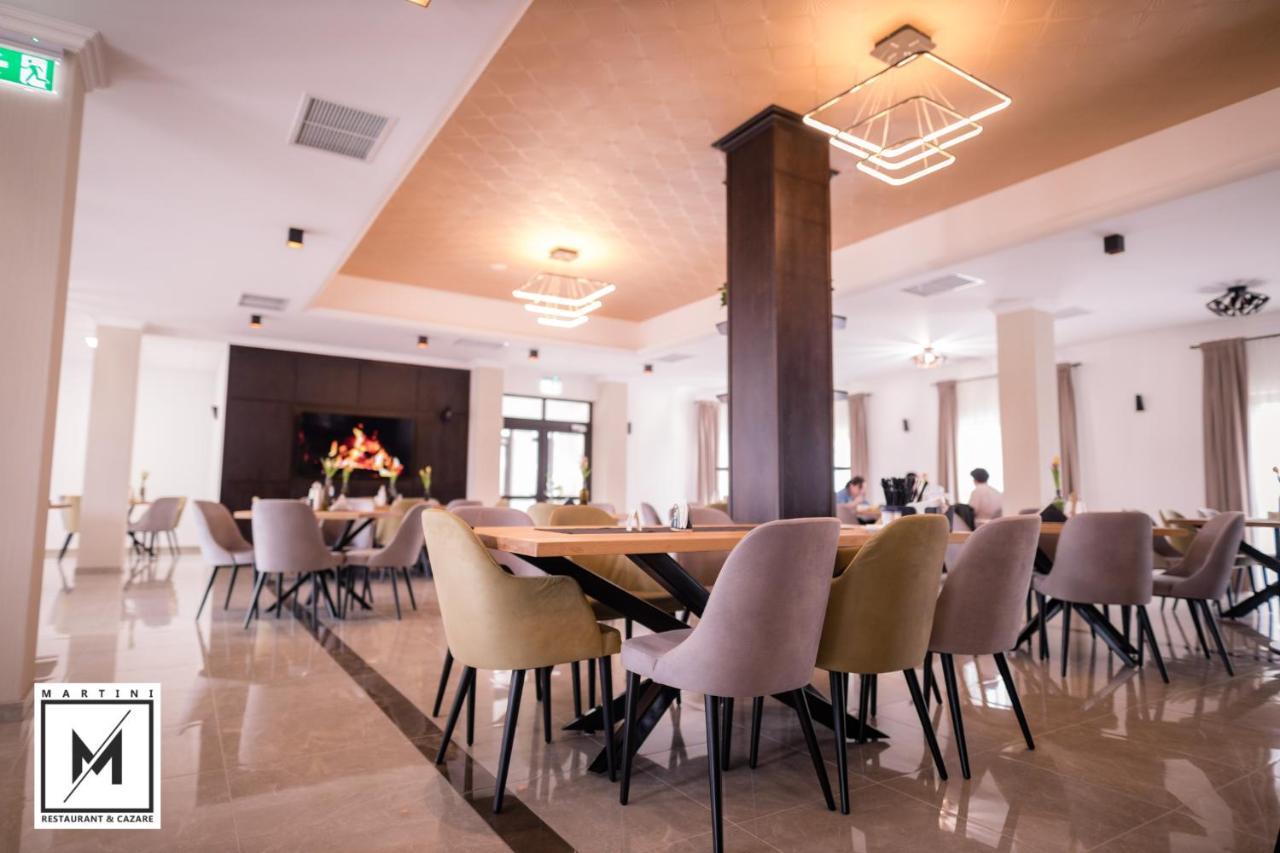 Martini Restaurant & Cazare Sebesel Exterior photo